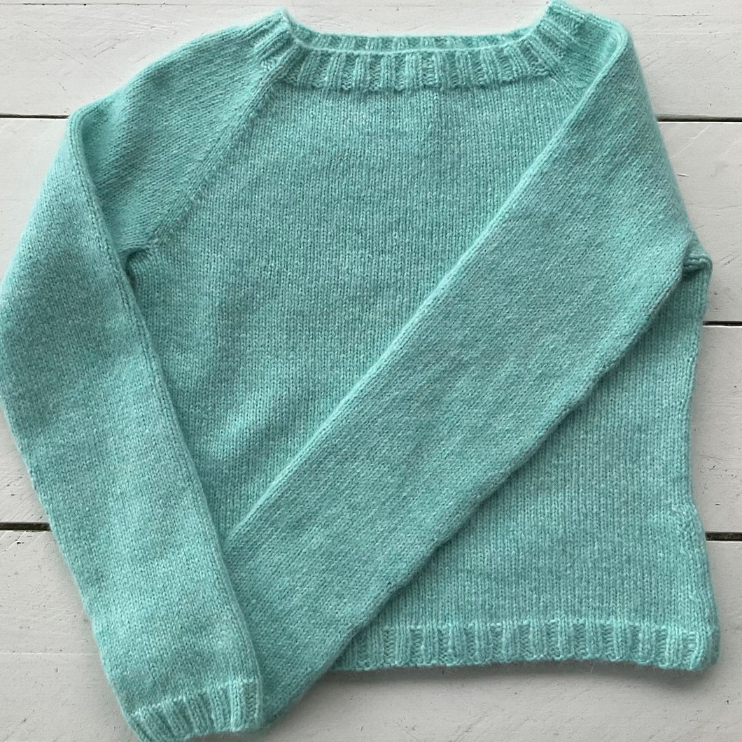 Raglan sweater - light turquoise / Raglan troyggja - lys turkis
