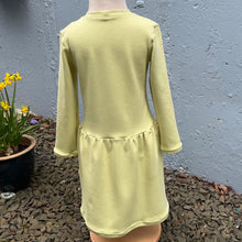 Load image into Gallery viewer, Dress - pale lime / Kjóli - leim
